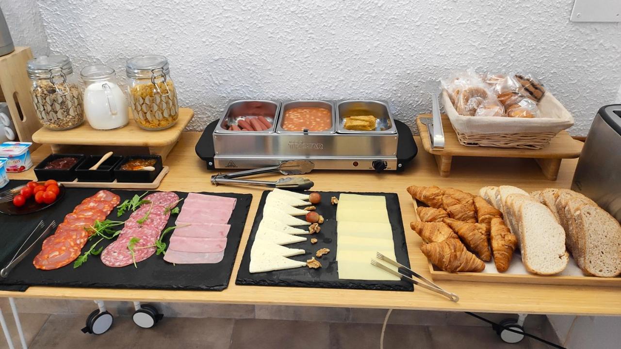 Hostal Residencia Alma Port de Alcudia  Dış mekan fotoğraf